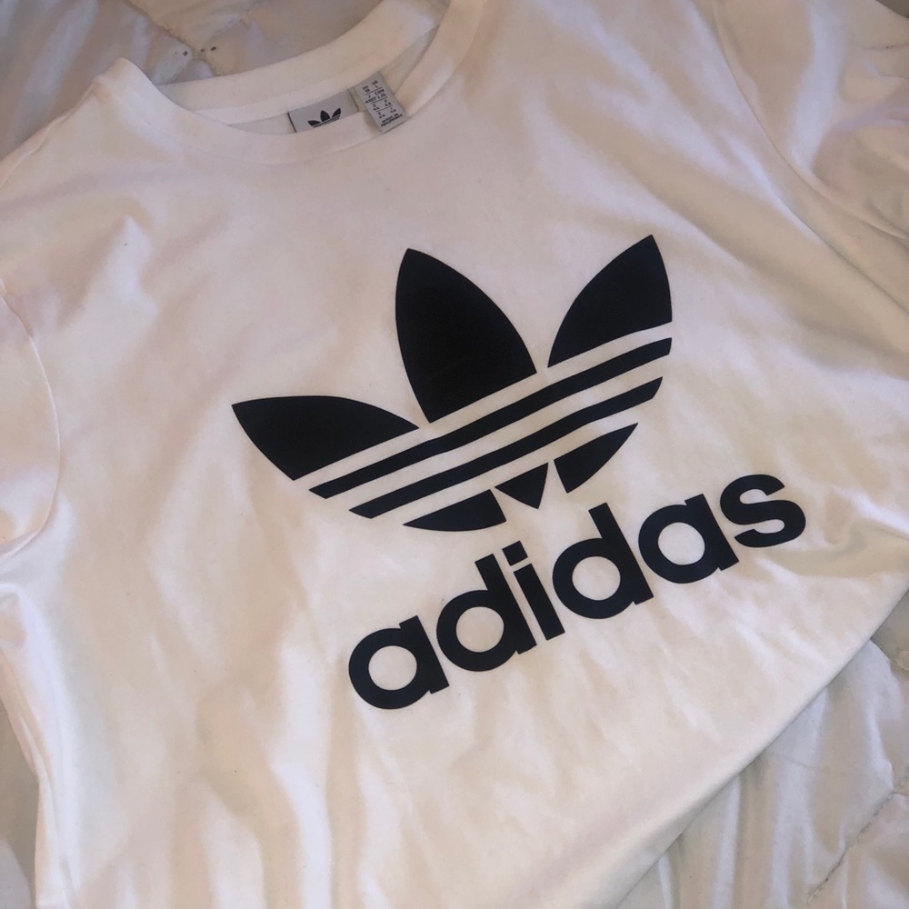 white adidas short sleeve
